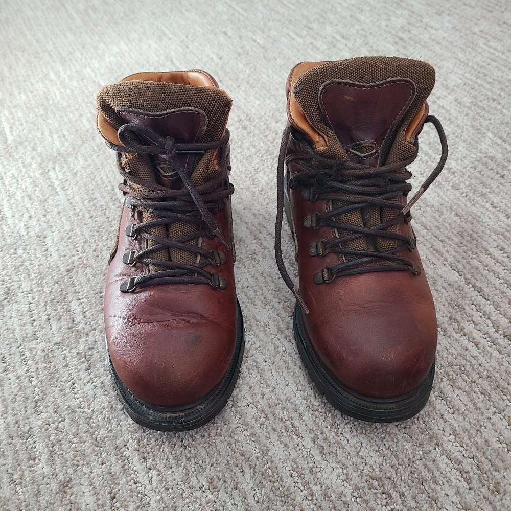 Prospector Ankle boots